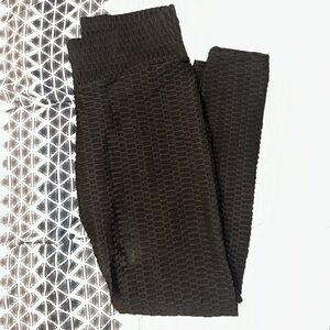 Textured Scrunch Butt High Waist Leggings